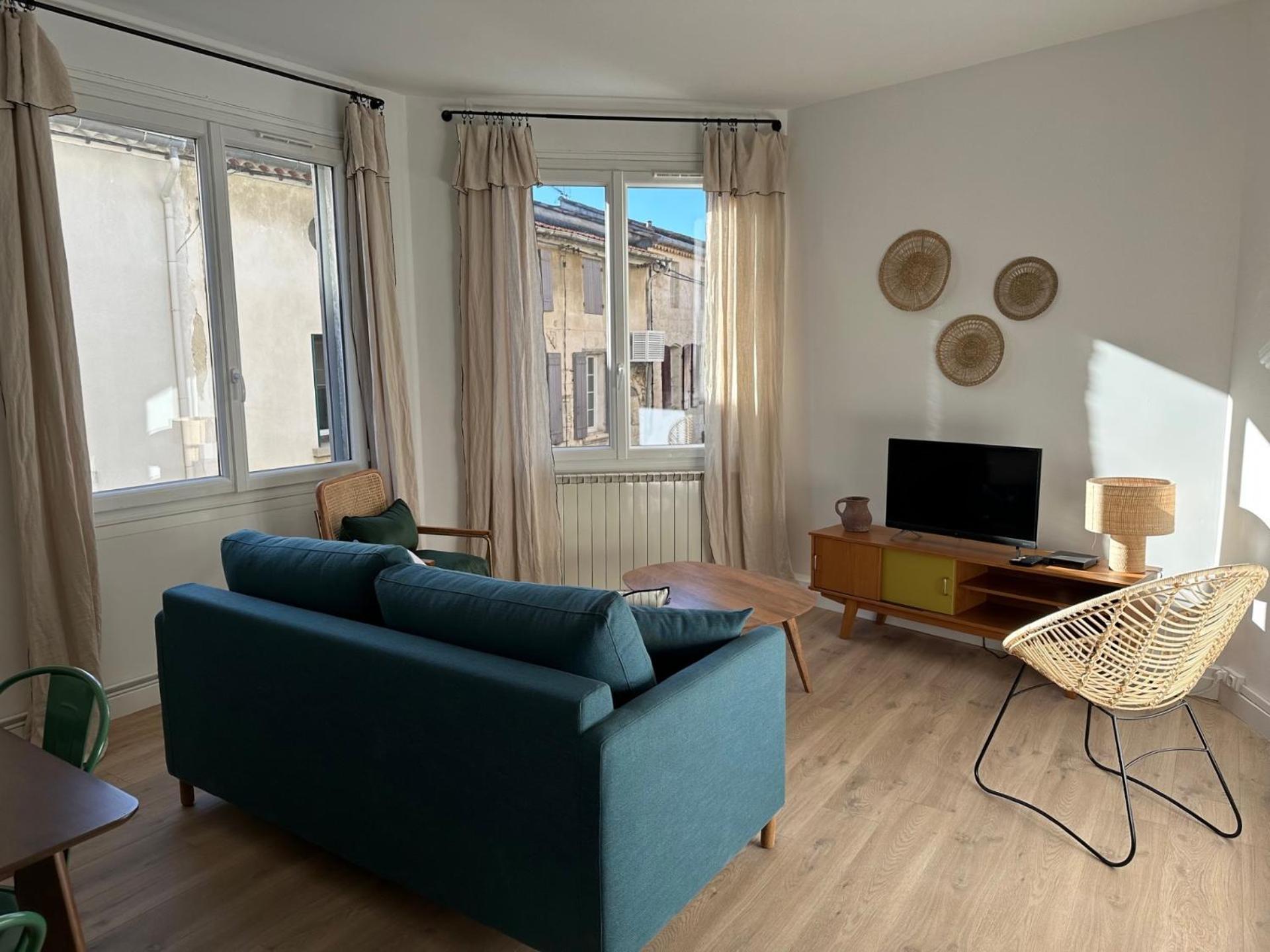 Charmant Appartement 3 Chambres Et Terrasse Eyragues 外观 照片
